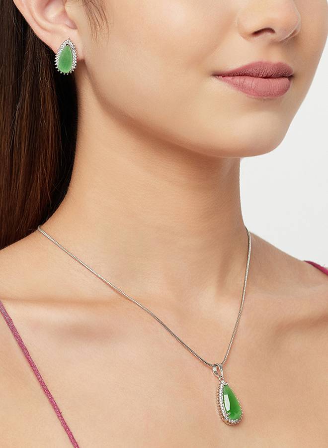 Sparkling Elegance Silver Pendant Set With Green Stones : 8905124443592