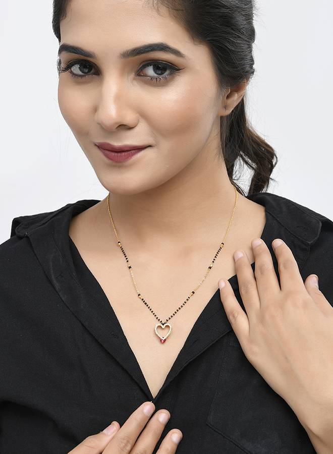 Sparkling Elegance Black Beads Heart Zirconia Gems Mangalsutra : 8905124522440