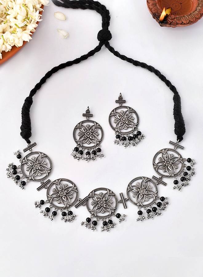 Gauri Ganpati Gold Moti Nath Design Nrityotsava Gauri Choker