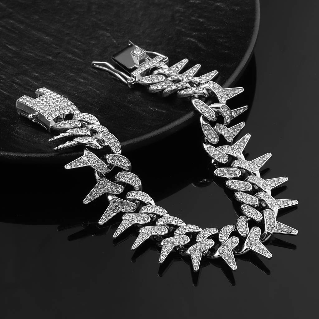 Gothic Thorns Bracelet : MB1S0963-S