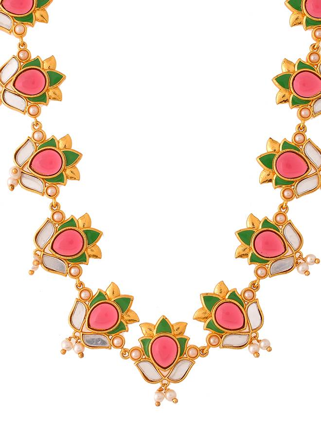 Forever More Green White Lotus Shaped Necklace Set : 8905124498172