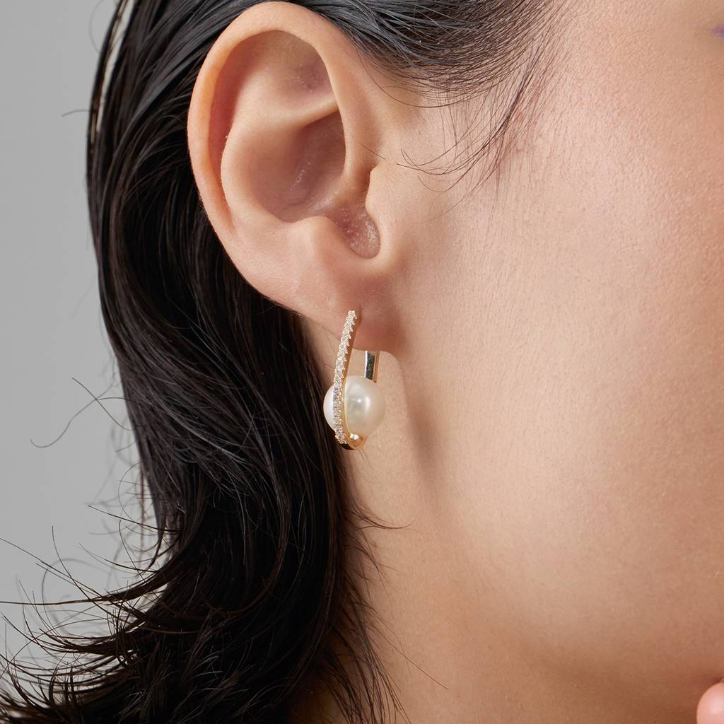 Kushal'S Fashion Jewellery Pearl Gold Plated Party Trendy Zircon Hoops & Huggies-100665 : 446534