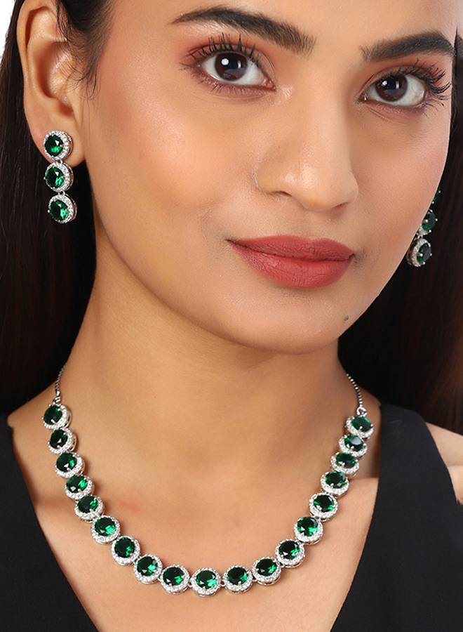 Sparkling Elegance Emerald Hued Cz Jewellery Set : 8905124435542