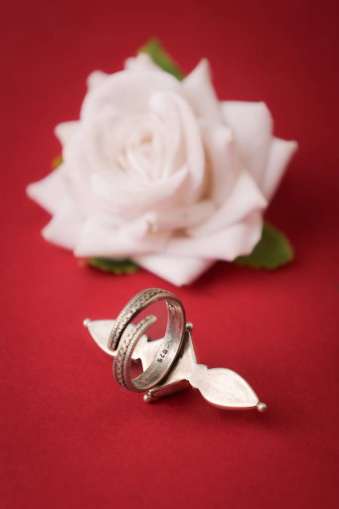 Mizoya Tri Motif Pink Stone Ring : SR5020244