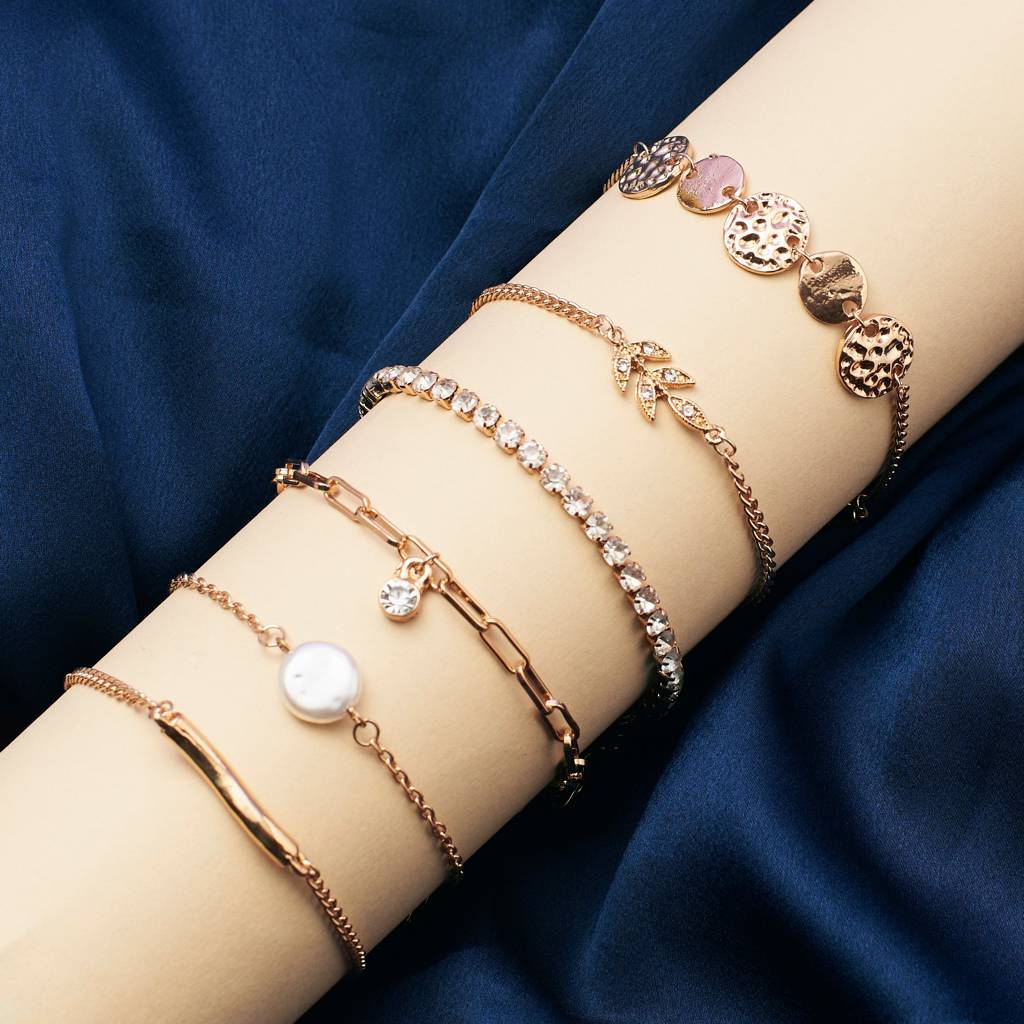 Set Of 6 Minimal Chic And Elegant Bracelet Combo : BC61936