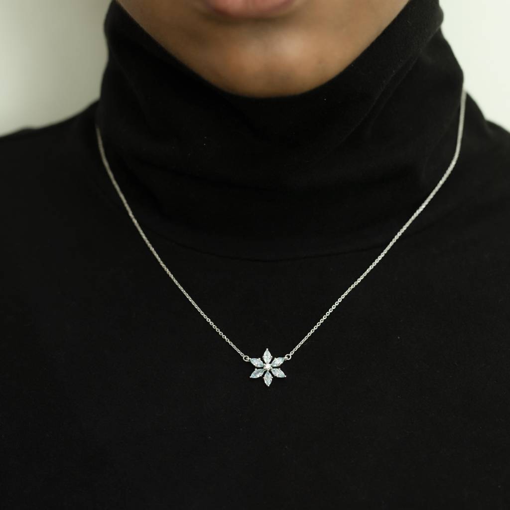 Snowflake - Lab Diamond Pendant Necklace : LLNK0105