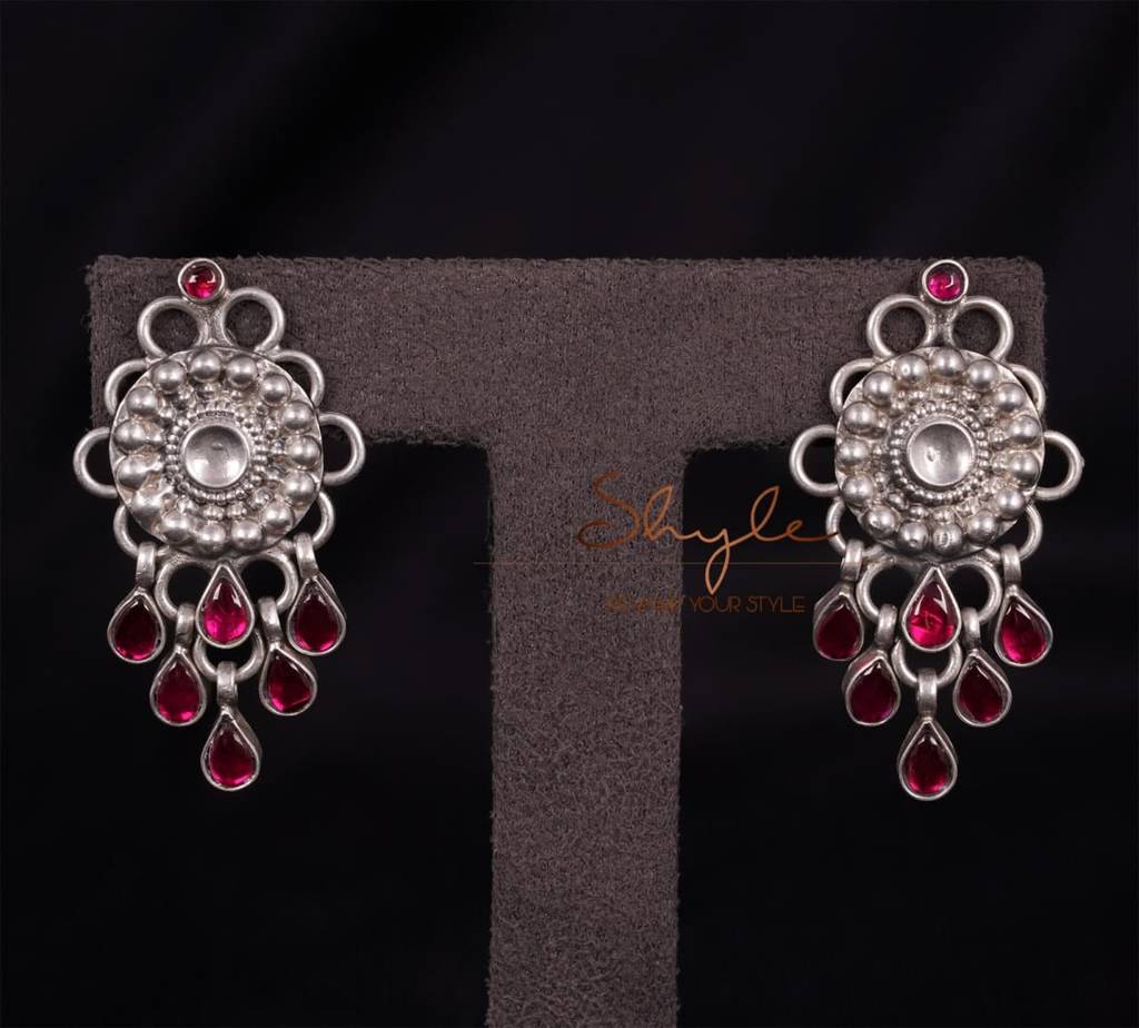 Tattva Jadau Intricate Statement Necklace Set : SN1130