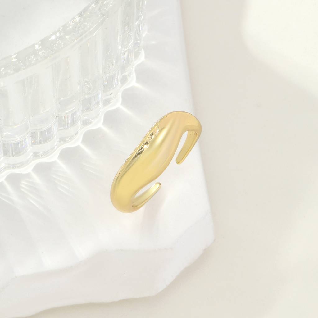 Molten Wave Golden Ring : RS14516-G
