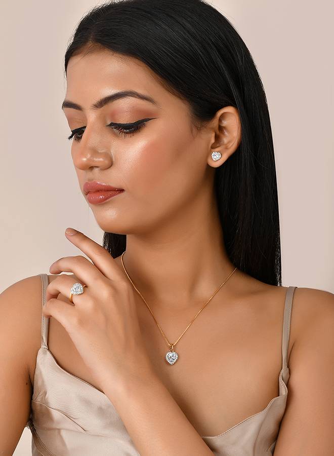 Sparkling Essentials White Heart Shaped Zirconia Box Set : 8905124480221