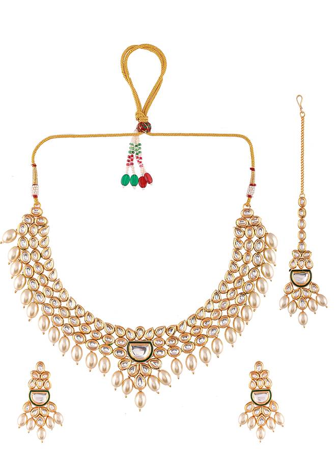 Kundan Elegance Pearl Beads And Faux Kundan Opulent Maang Tika Set : 8905124504187