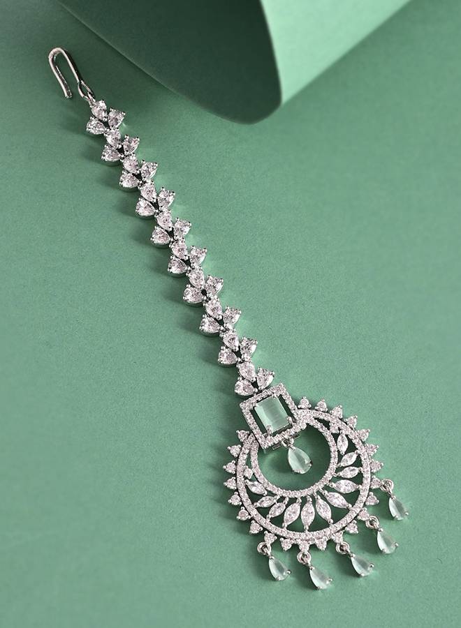 Cz Elegance Emerald Cut Cz Maang Tika : 8905124477023