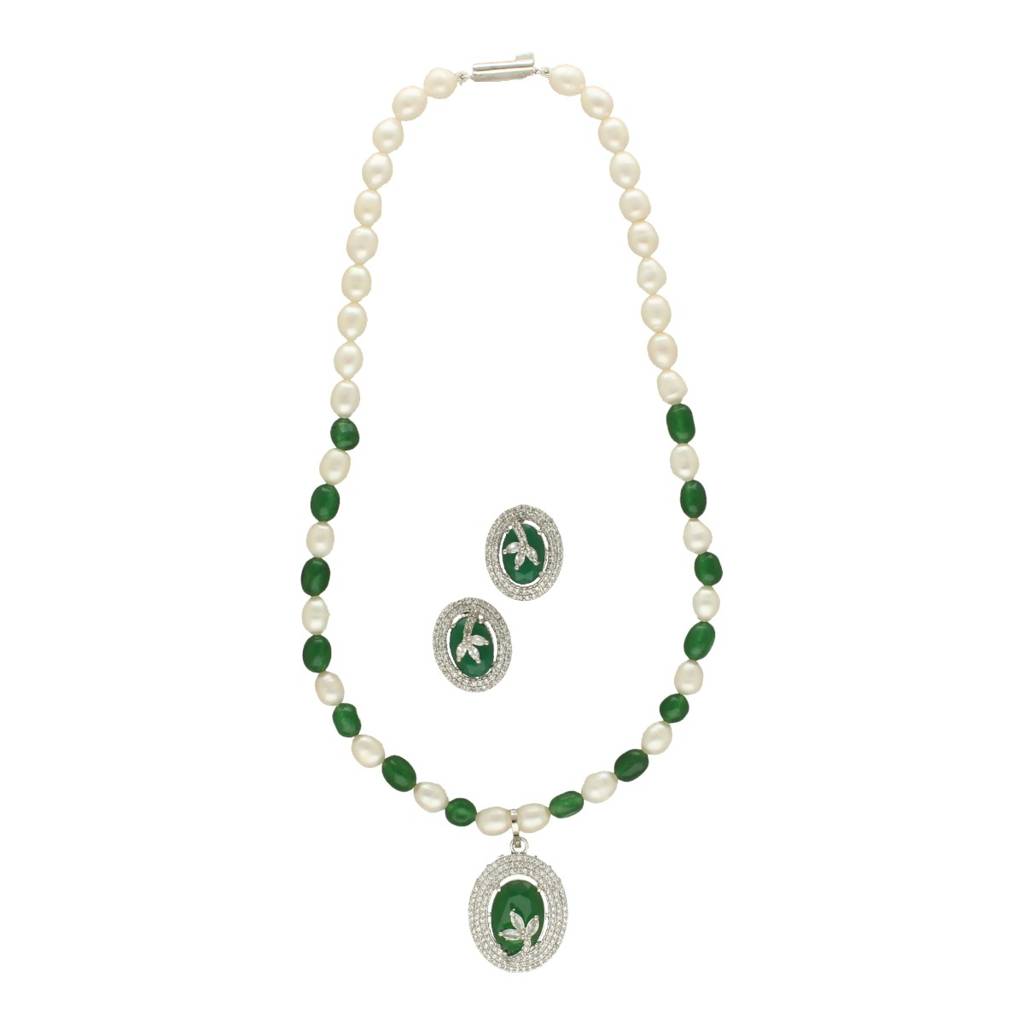 Aurora Bliss Pearl Necklace Set : JPSEP-24-039