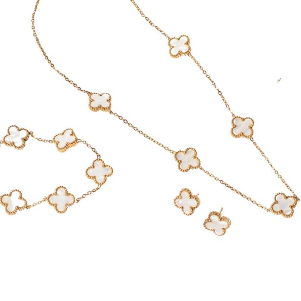 White Dove Clover Affair Jewellery Set : CLOVERBOX-4