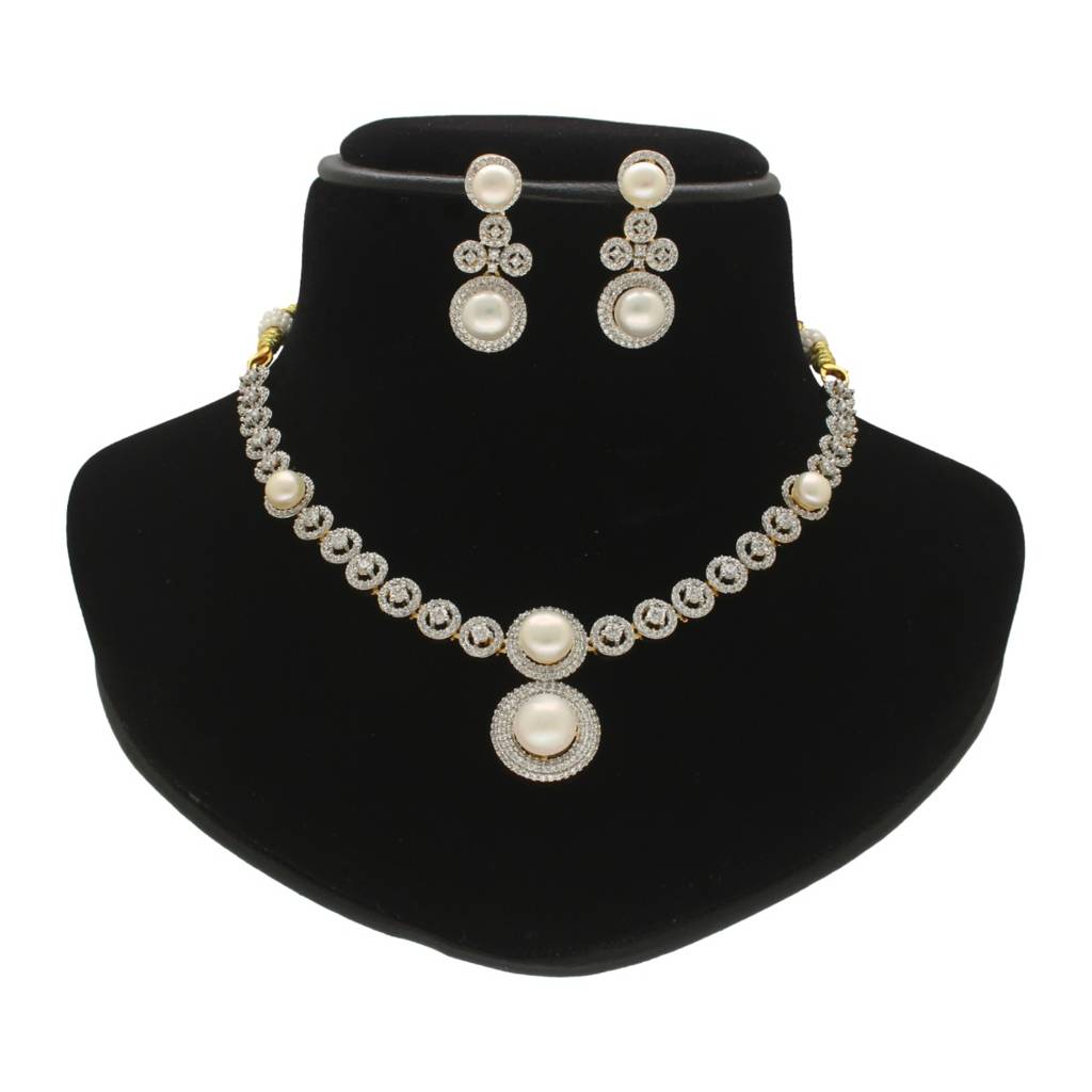 Whirling Glory Pearl Necklace Set : JPJUN-25-001