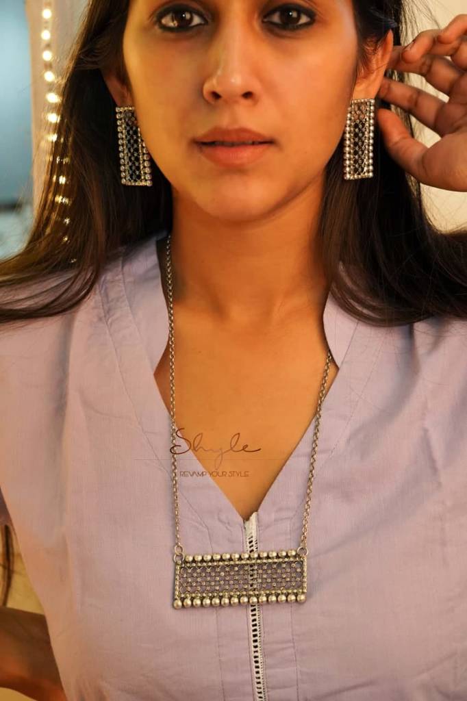 Tattva Flora Jali Statement Necklace Set : SN1143