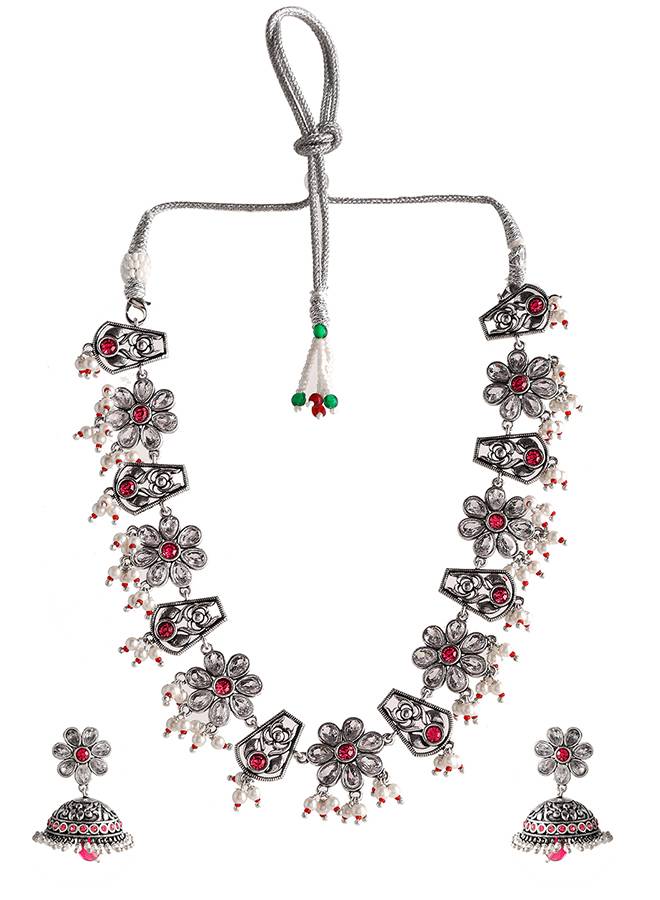 Abharan White Stones And Pearls Floral Jewellery Set : 8905124493702