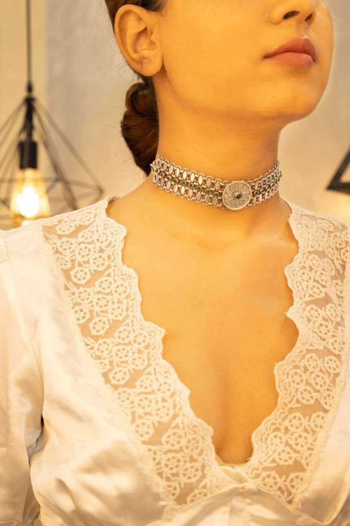 Mizoya Flower Motif Green Jadau Choker Set : SN406087