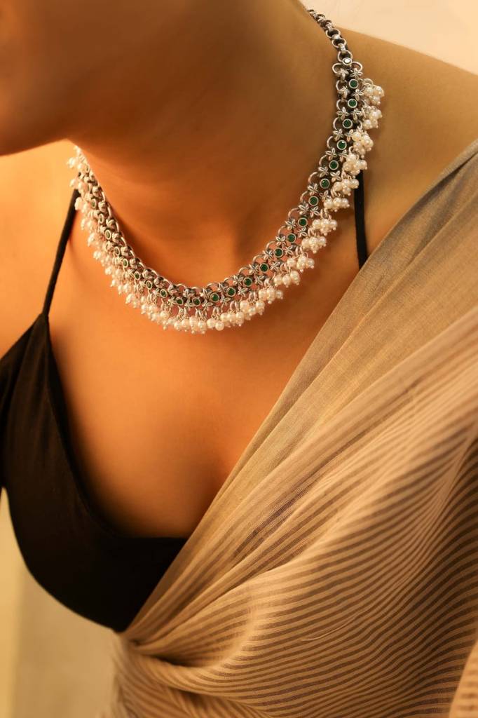 Tattva Green Jadau Pearl Drop Classic Necklace : SN55847