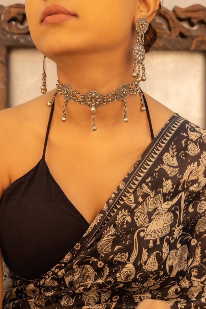Mizoya Intricate Tribal Motif Ball Drop Choker Set : SN1148