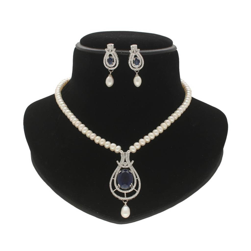 Charm Pearl Necklace Set : JPFEB-24-010