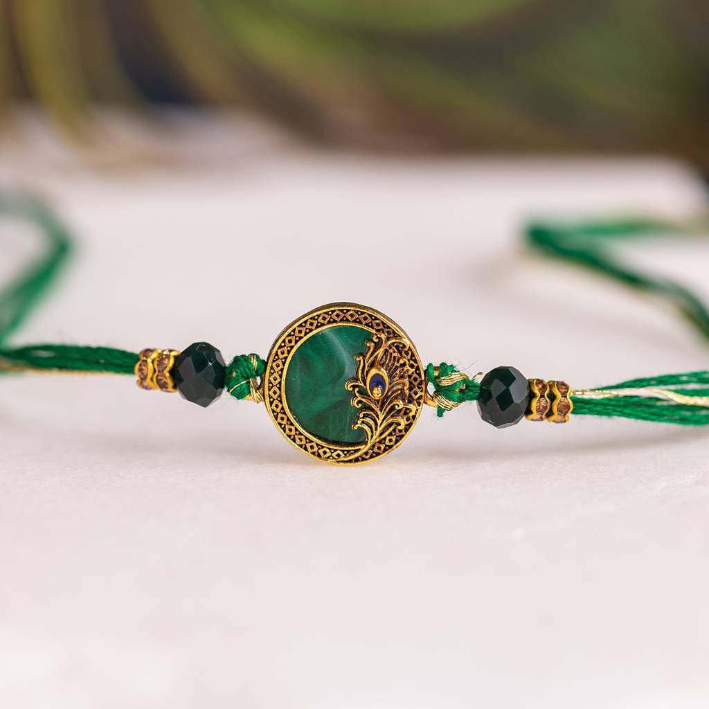 Serene Peacock Mor Pankh Thread Rakhi For Brother : 8905124560411