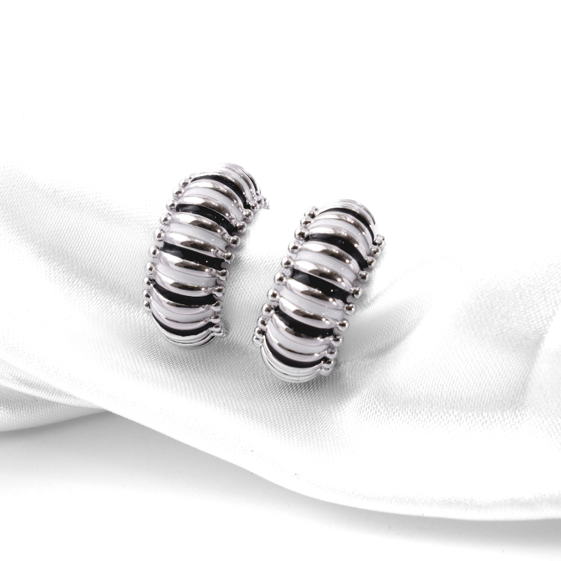 Midnight Groove Hoops : JEWEAR8