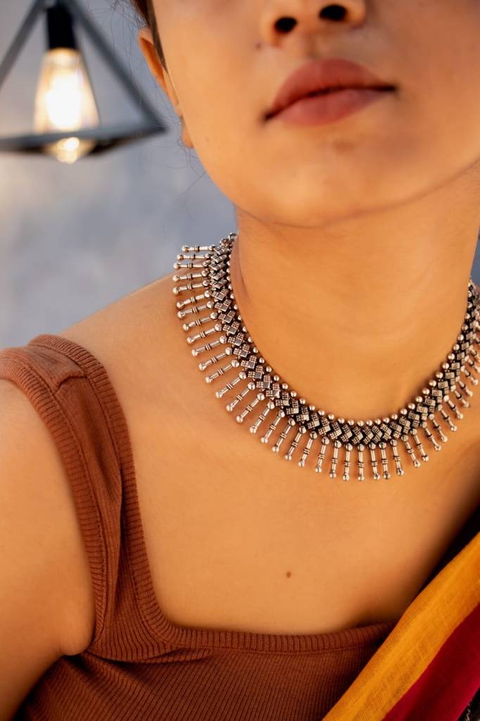 Adya Versatile Line Drop Necklace : SN30038