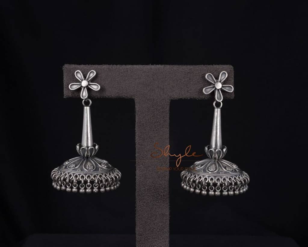 Moh Blooming Flower Statement Jhumka : SE6059