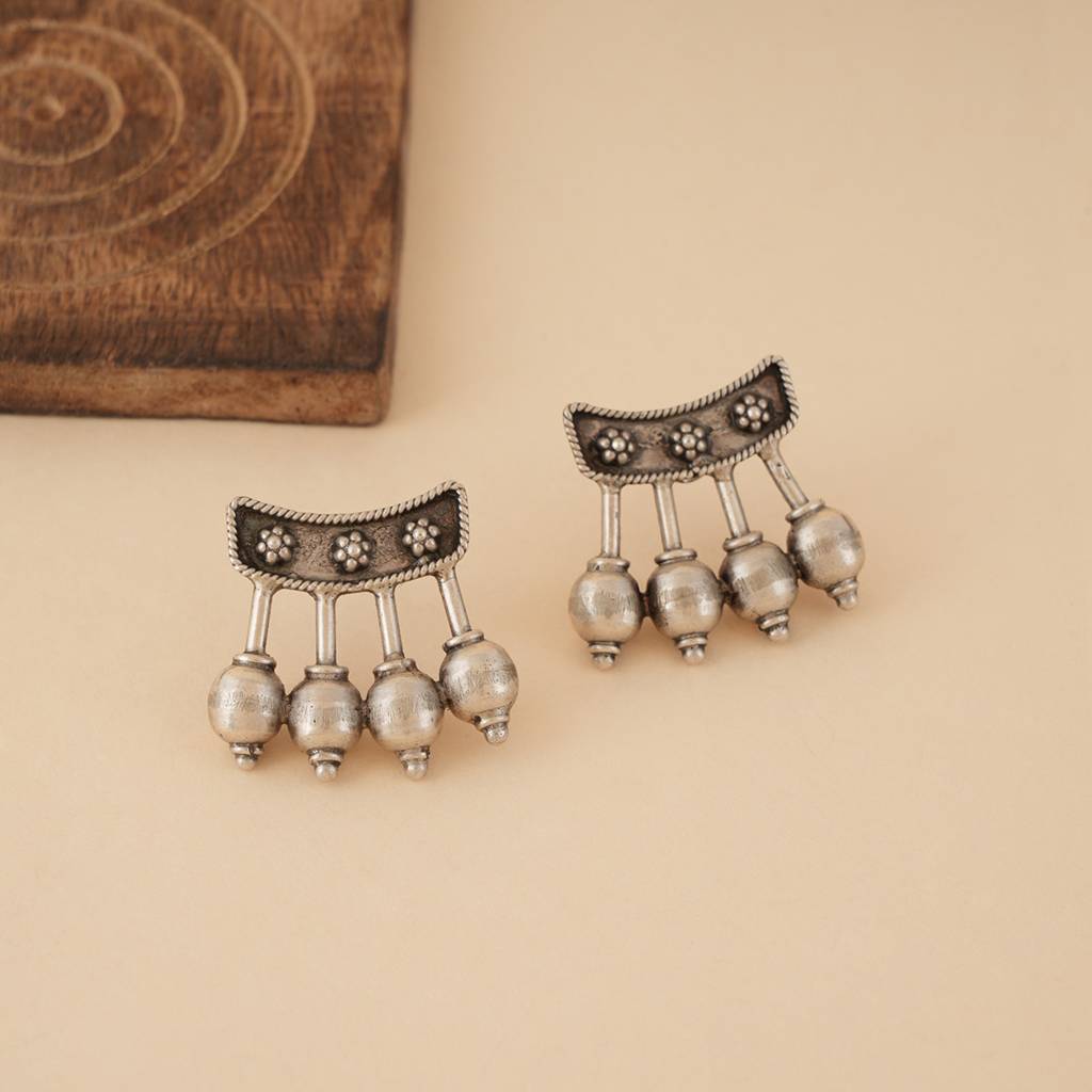 Quirky Silver Earrings : SSE838