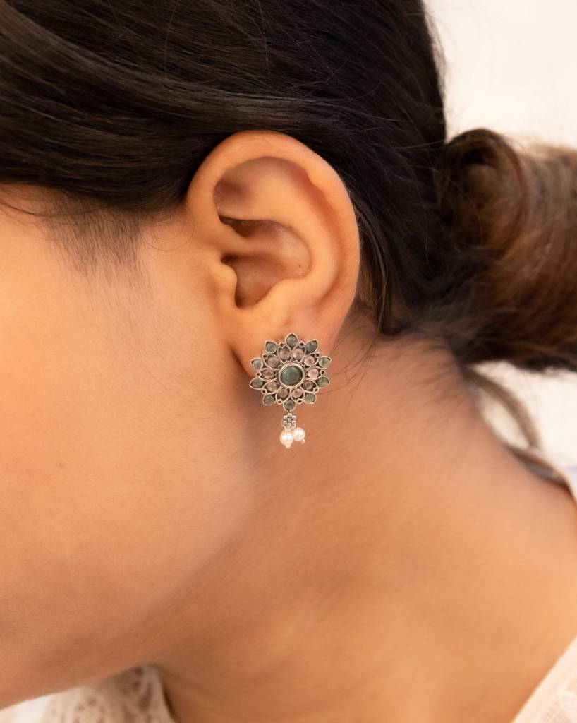 Essence Pastel Flower Stud Earring : SE20857