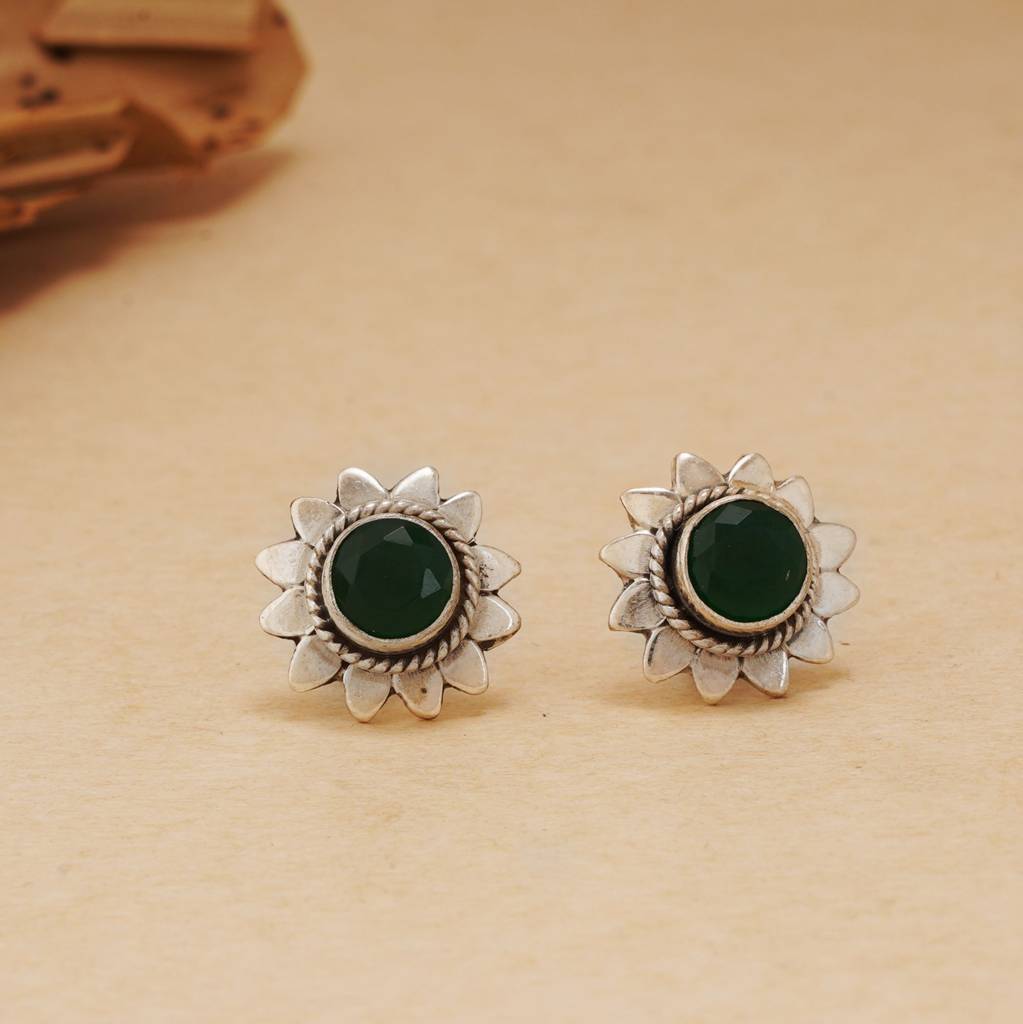 Flower Emerald Studs : SSE716