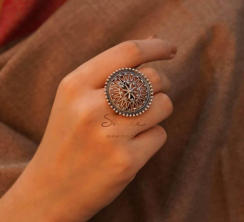 Moh Fine Carved Intricate Ring : SR1037