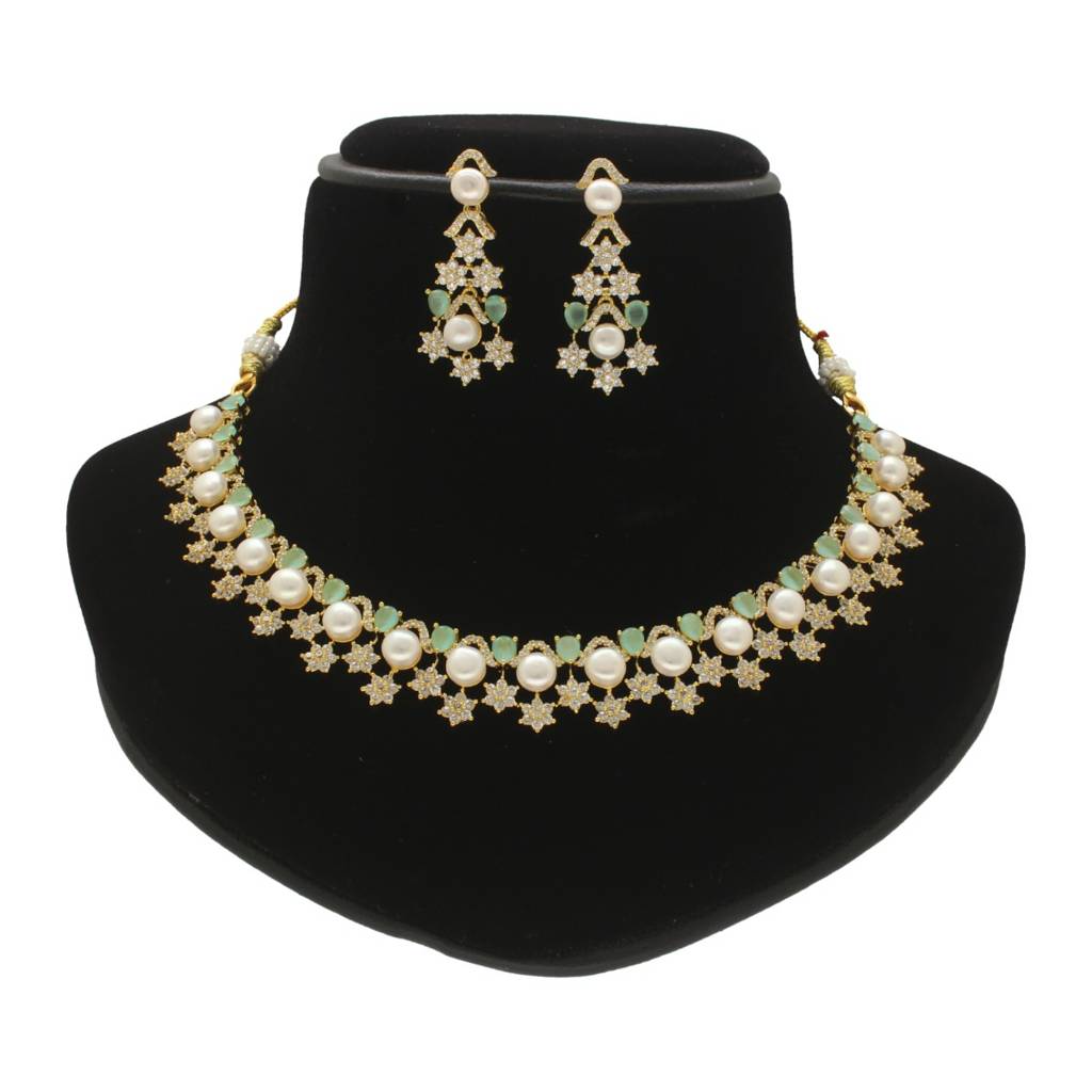 Royal Grandeur Pearl Necklace Set : JPJUN-25-005