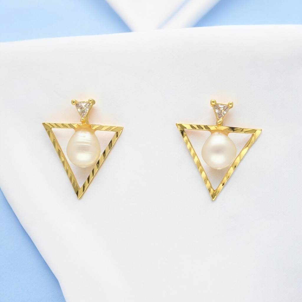 Zara Pearl Earrings : JPMAR-24-008