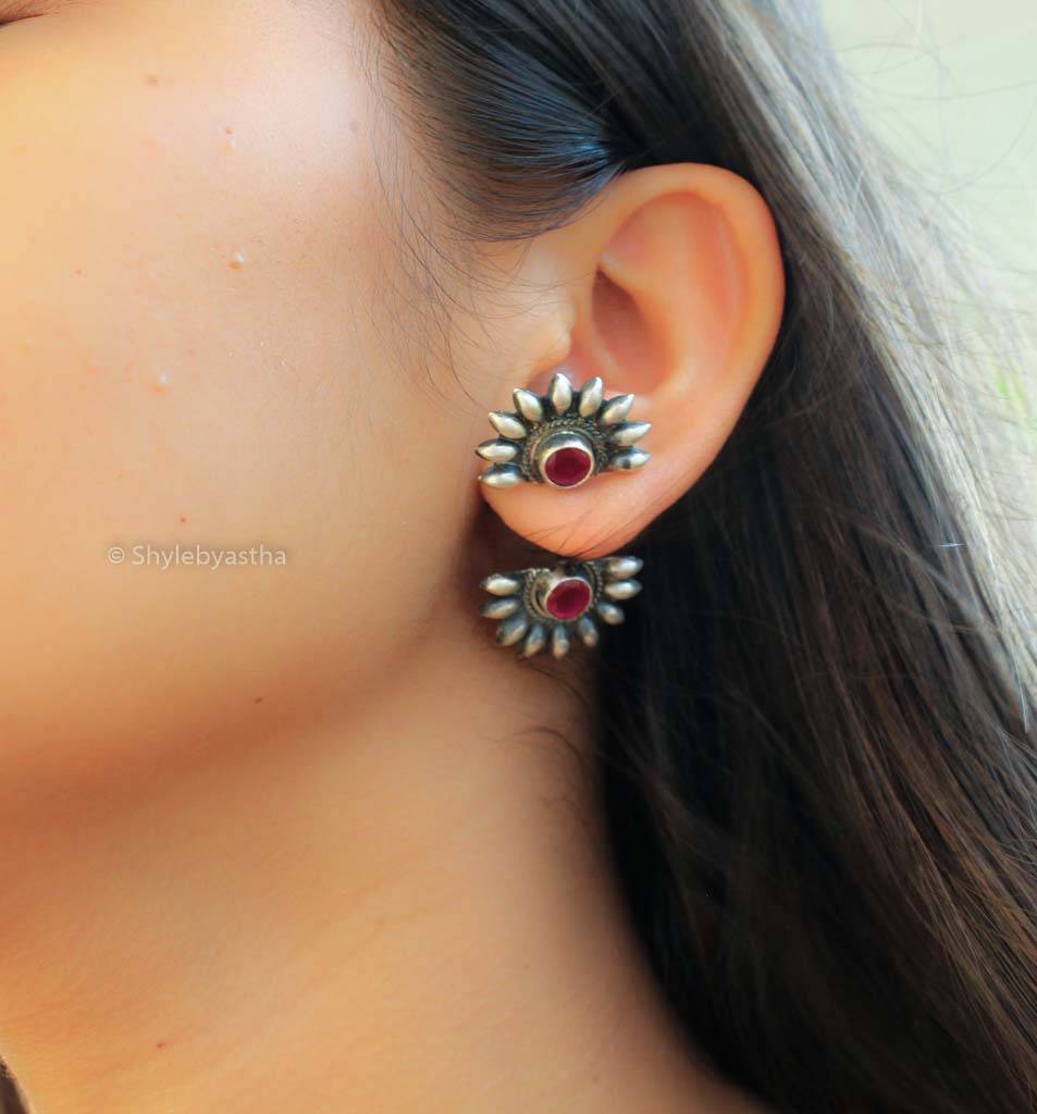 Shiva Raani Spiked Bold Studs : SE650