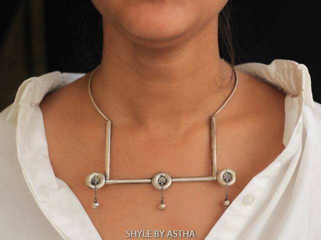 Moh Tricircle Geometric Necklace : SN1067