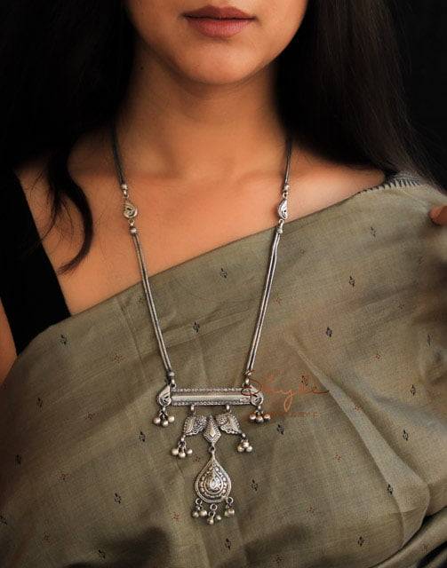 Mizoya Intricate Dual Strand Parrot Motif Necklace : SN1066-1