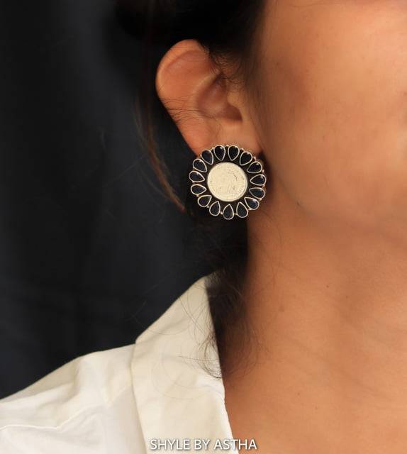 Essence Fine Victorian Coin Necklace Set : SE50176