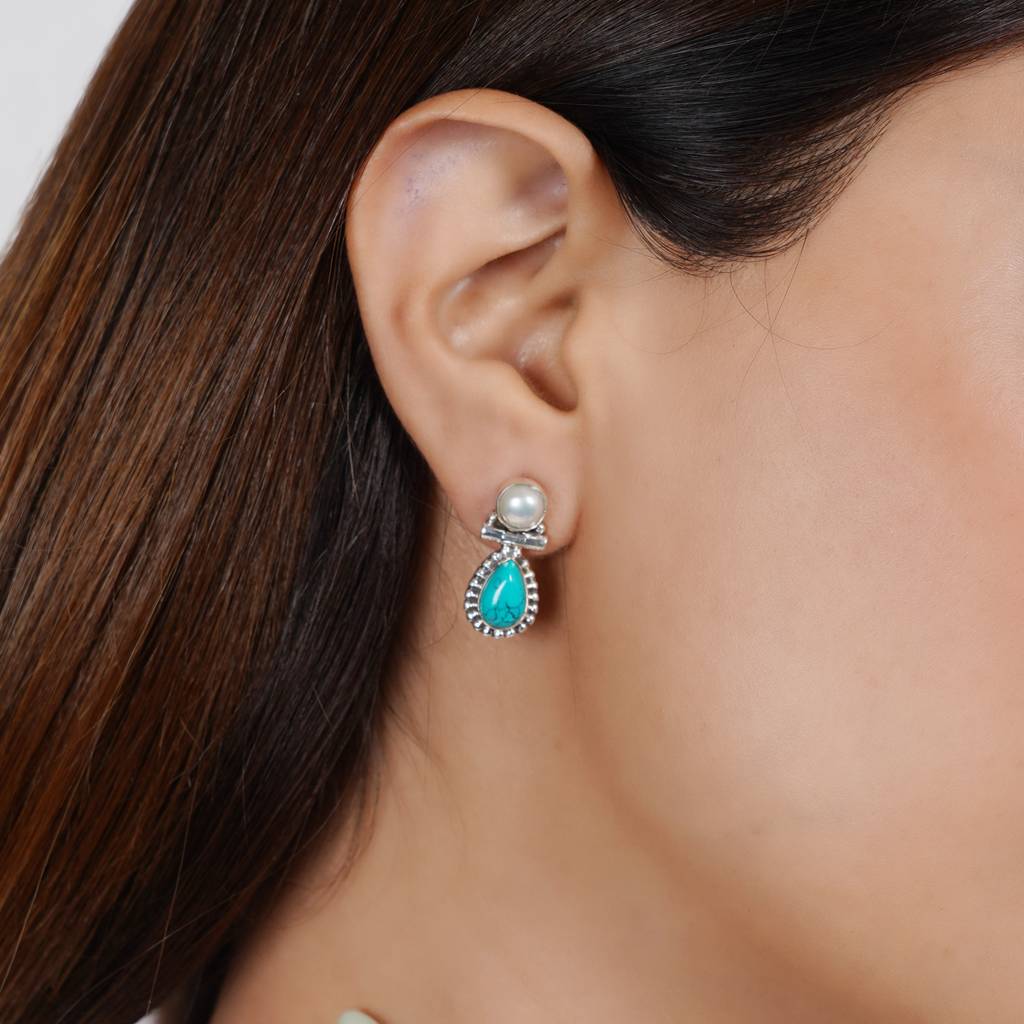 Pearl & Turquoise Studs : SSE771