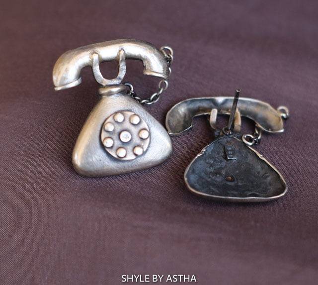 Mizoya Telephone Earrings : SE1015