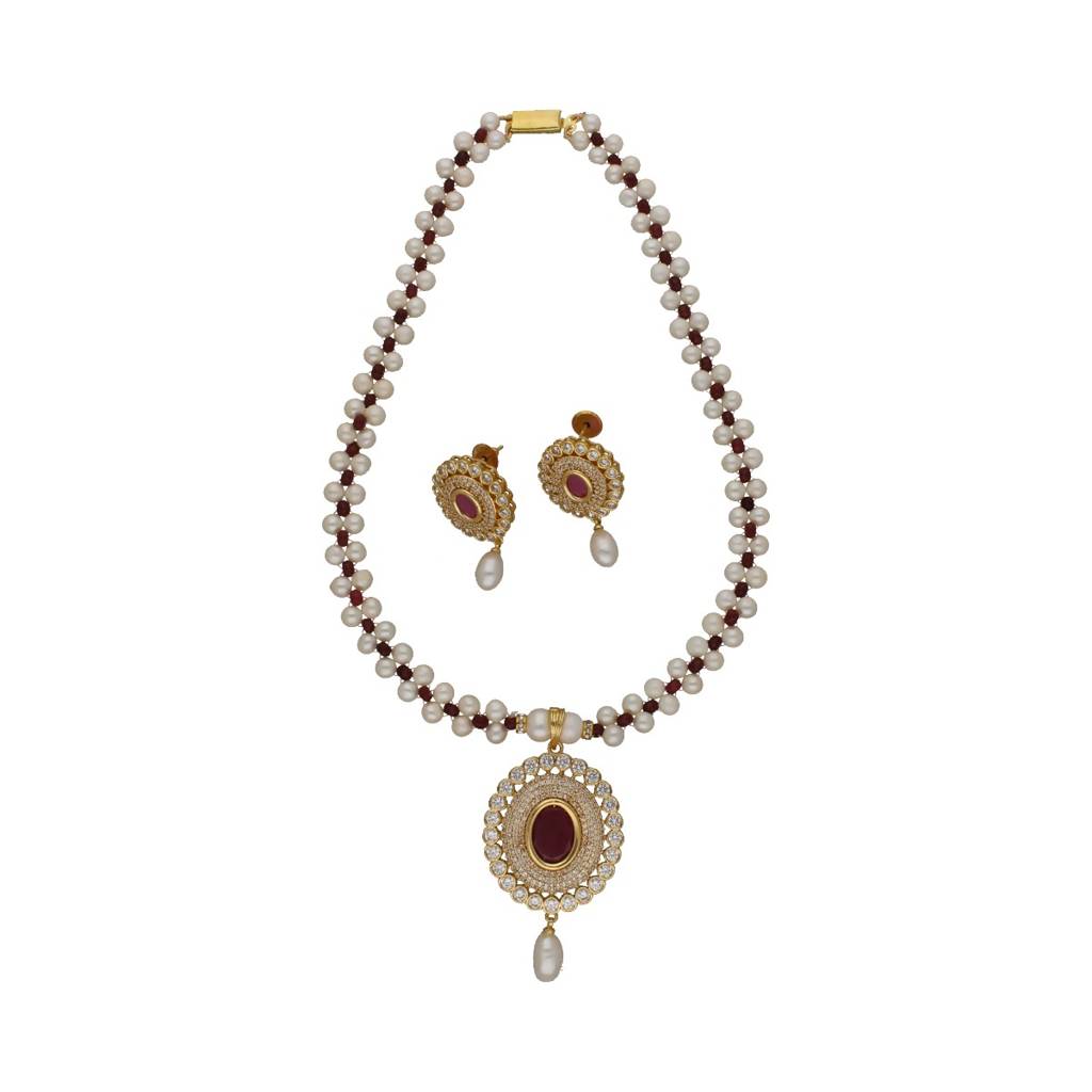 Splendor Pearl Necklace Set : JPFEB-24-018