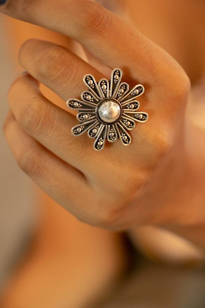 Mizoya Intricate Flower Ring : SR1025-2-2-1-1