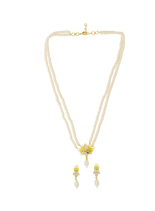 Festove Hues White Pearls Gold Plated Jewellery Set : 8905124458848