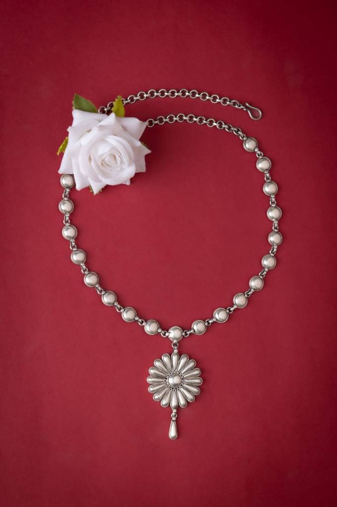 Mizoya Flower Motif Versatile Necklace : SN6006