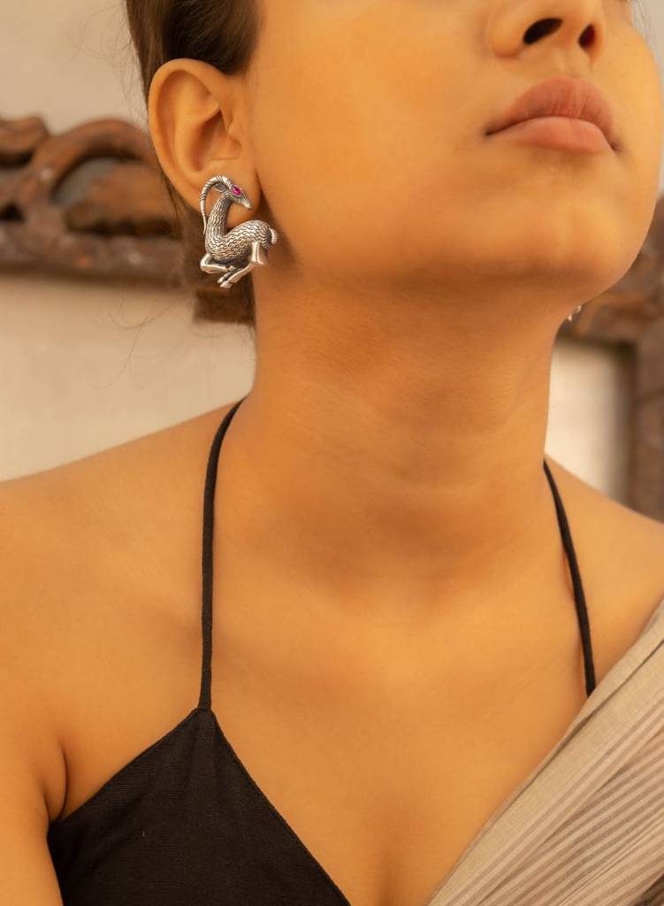 Mizoya Hiran Statement Stud Earring : SE24125