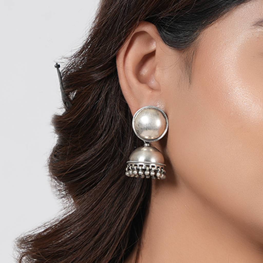 Classic Silver Jhumka For Women : SSE832
