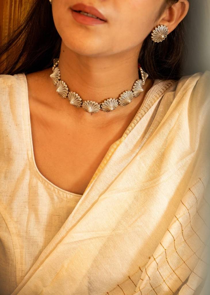 Adya Blossom Flower Sequence Embossed Choker : SN2036