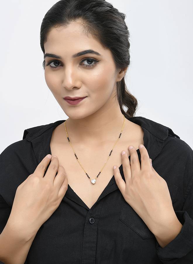 Sparkling Elegance Beaded Heart Zirconia Gems Mangalsutra : 8905124522310