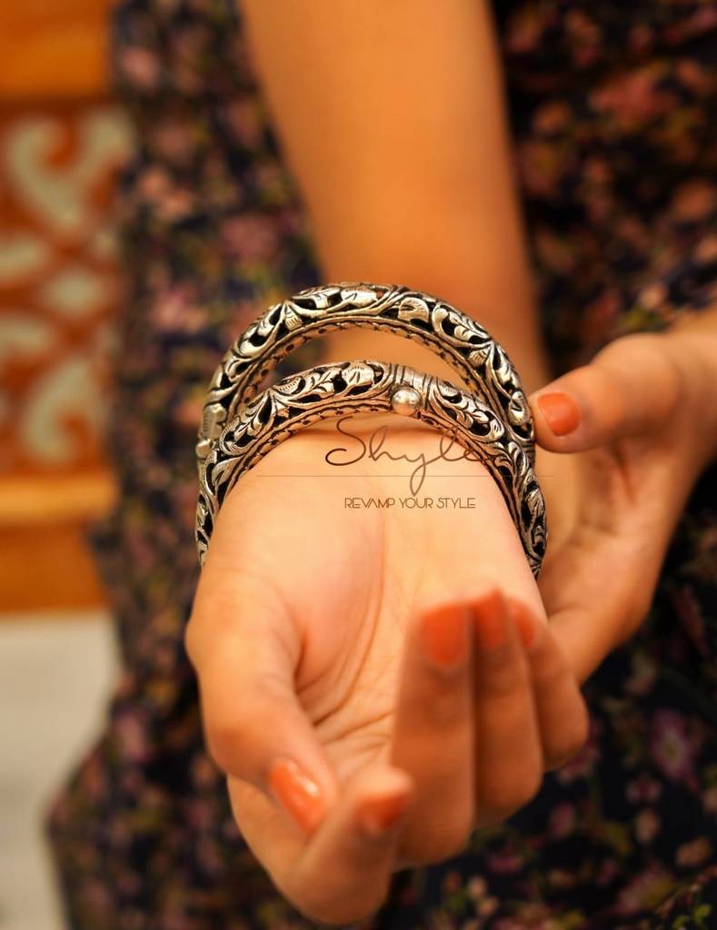 Tattva Intricate Chitai Timeless Kada : SK10034-2-14