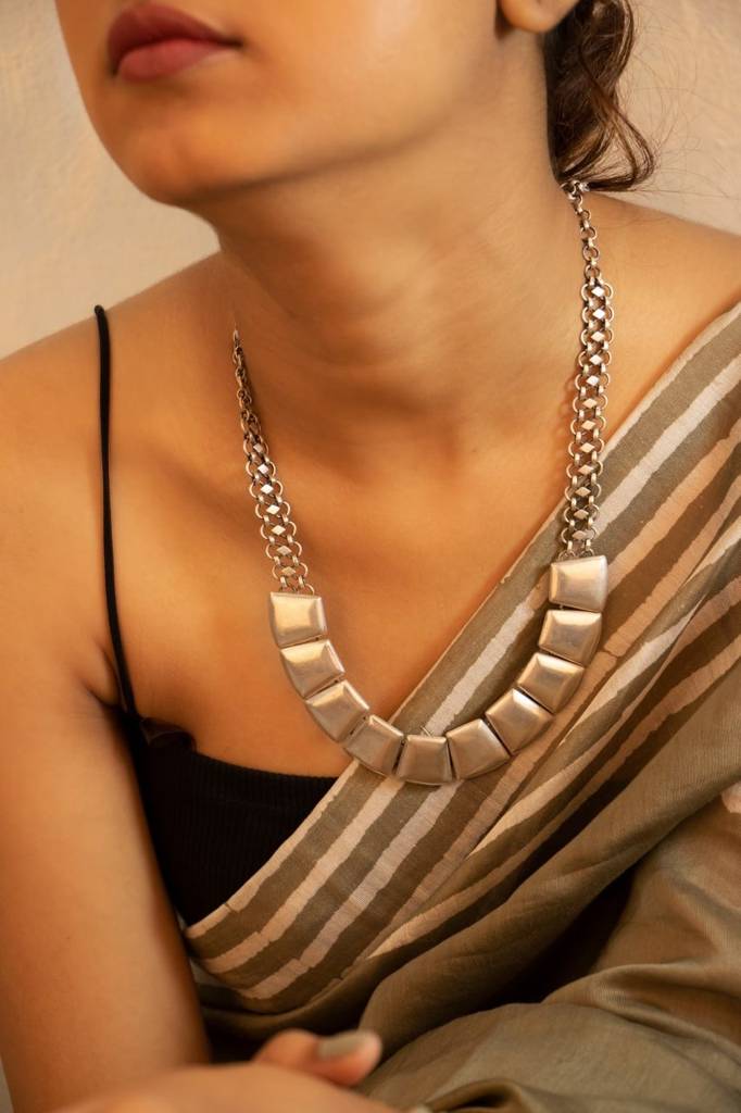 Adya Versatile Matte Statement Necklace : SN3030